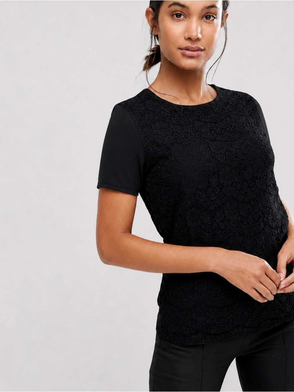 NWOT REISS Dentelle black lace front tee size CS new without tags